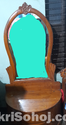 Dressing table
